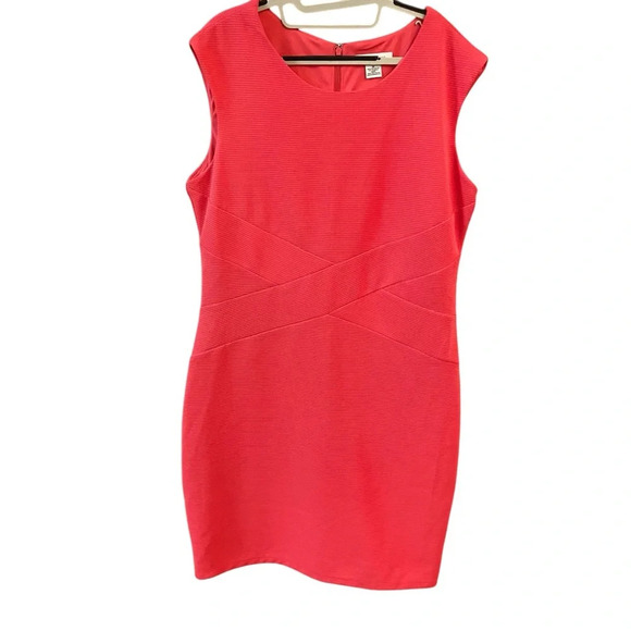 Liz Claiborne Women Texture Sheath Dress Size 16 Pink Sleeveless Barbie Career - Picture 2 of 13